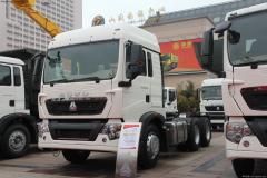 中国重汽 HOWO T5G重卡 336马力 6X4 牵引车（ZZ4257N324GC1）