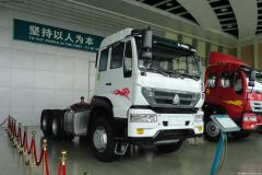 中国重汽 金王子重卡 336马力 6X4 牵引车(精英版)(ZZ4251N3241C)