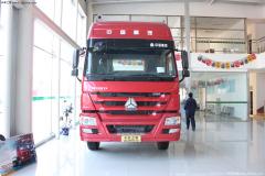 中国重汽 HOWO重卡 336马力 6X2 牵引车(全能一版 HW76)(电控共轨)(ZZ4257N25C7C)