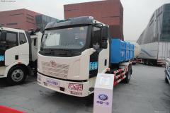 解放 J6L 160马力 4X2 厢式可卸式垃圾车(CA1160P62K1L4E)