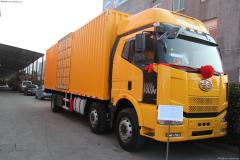 2013款解放 J6M重卡 240马力 6X2 厢式载货车(CA5250XXYP63K1L6T3E4)