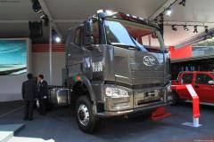 解放 J6重卡 390马力 6X6 载货车(底盘)(CA2250P66K24TL2E)