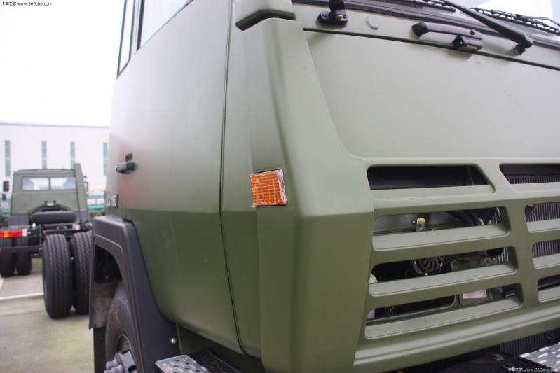 红岩 斯太尔重卡 266马力 4x2 载货车(专用车底盘)(cq