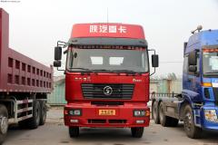 陕汽 德龙F2000重卡 336马力 4X2 牵引车(高顶驾驶室)(SX4185NP351)