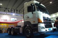 广汽日野 700系列重卡 380马力 6X4 牵引车(YC4250SS9PK)