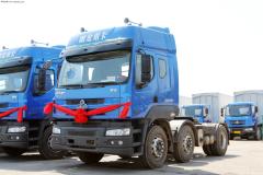 东风柳汽 霸龙M5 320马力 6X2 牵引车（LZ4240QCAA)