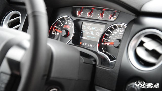 试驾2014款福特F-150 Tremor皮卡(8) 商用车之家