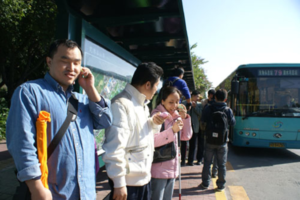 广州拟建公交导盲系统 手机或为公交导盲 商用车之家
