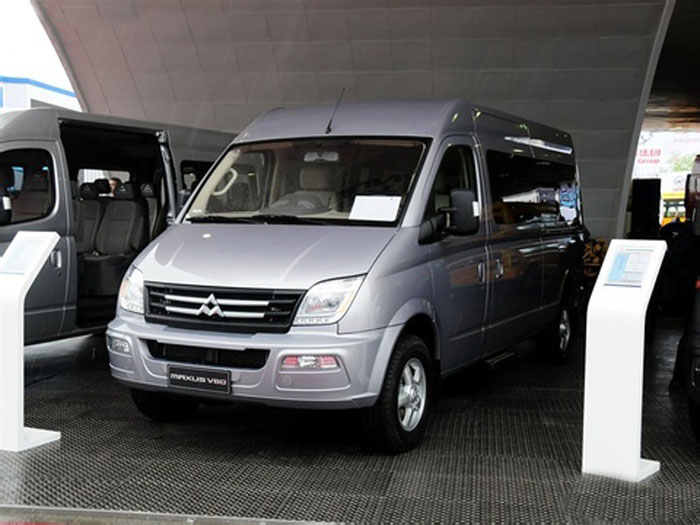 上汽大通V80宽体轻客首款AMT车型