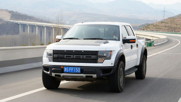 F-150没有那种跳跃感，更像是SUV