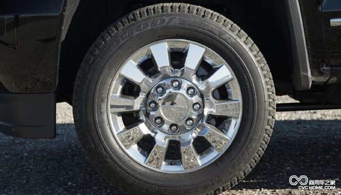 GMC的新款Sierra Denali HD轮胎