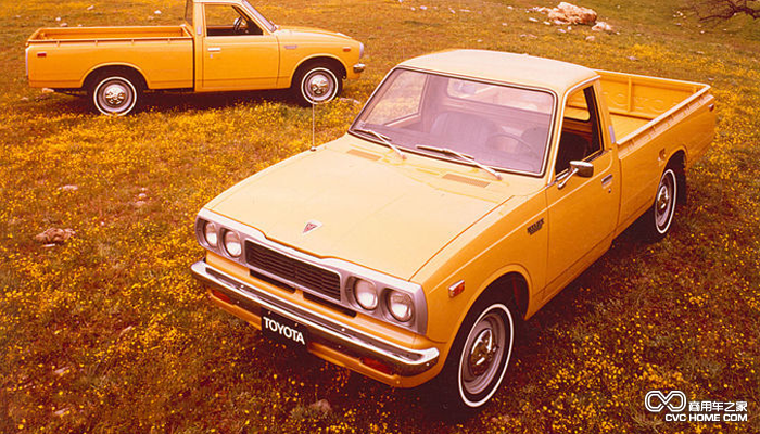 第二代车型：1973-1974年 丰田Hilux