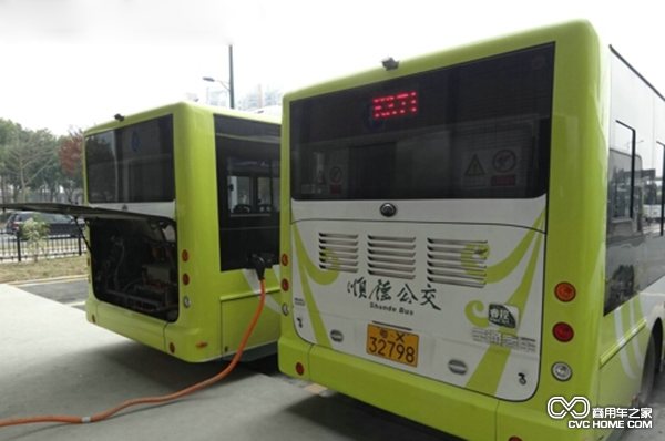 宇通E8纯电动客车