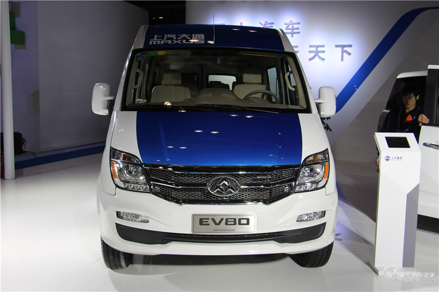 2015节能与新能源成果展 上汽大通EV80纯电动轻客