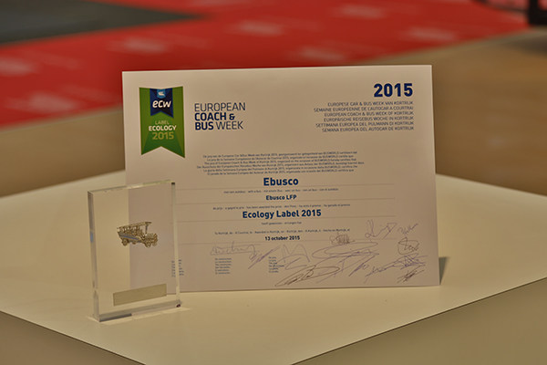 3 金旅与荷兰合作的全铝纯电动客车获“Ecology Label 2015最佳生态奖”.jpg