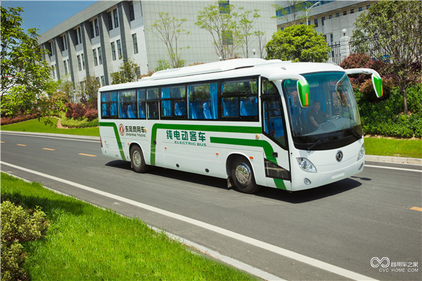 3-东风纯电动客车.JPG
