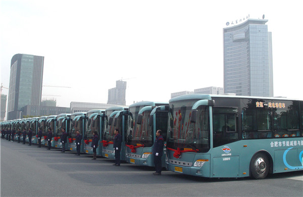 2010-安凯30台纯电动客车正式投入合肥18路运行-.jpg